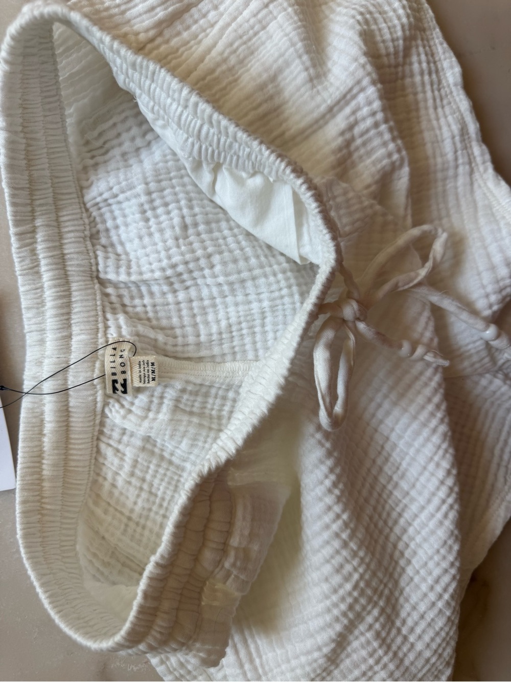 Billabong White Textured Tie-Front Tank and Shorts Set - Picture 3 of 7